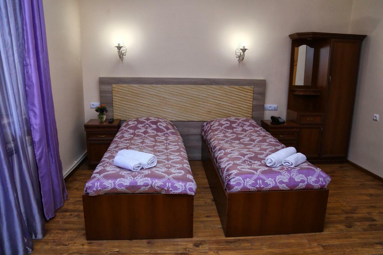 Lara Hotel Goris Εξωτερικό φωτογραφία