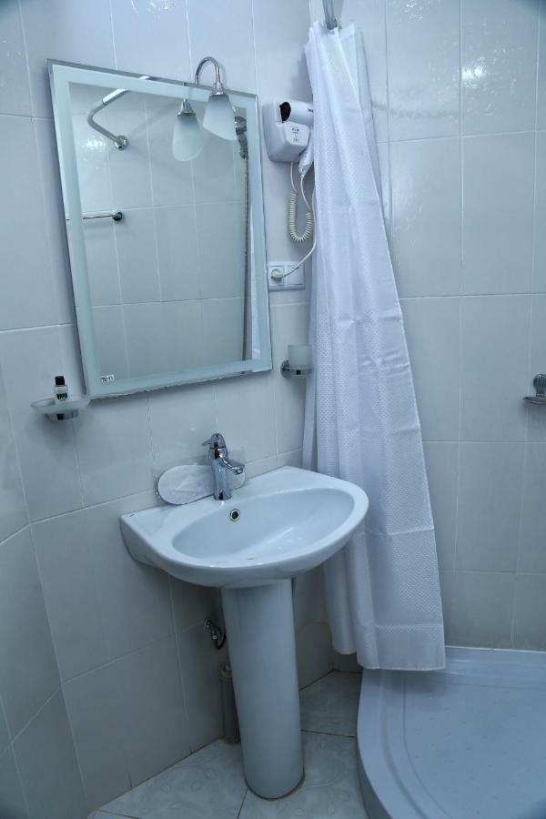 Lara Hotel Goris Εξωτερικό φωτογραφία